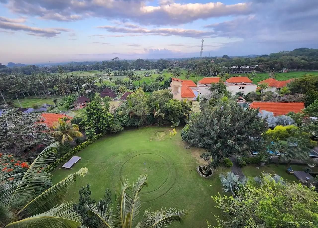 Tanah kebo Iwa selatan