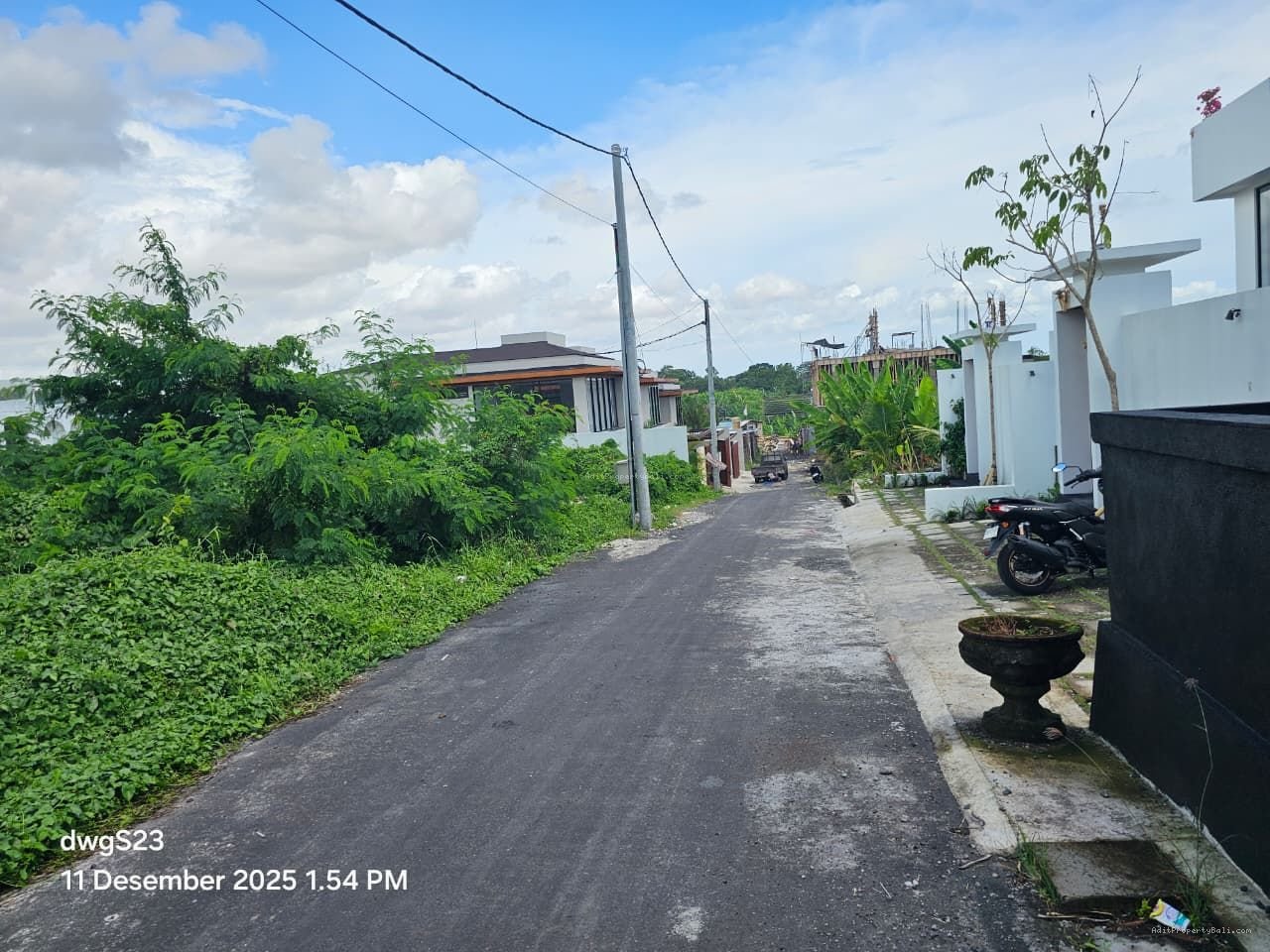 Tanah komersil tumbak bayuh