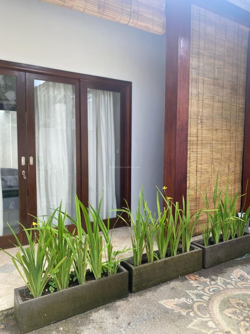 Villa 1 lantai tumbak bayuh