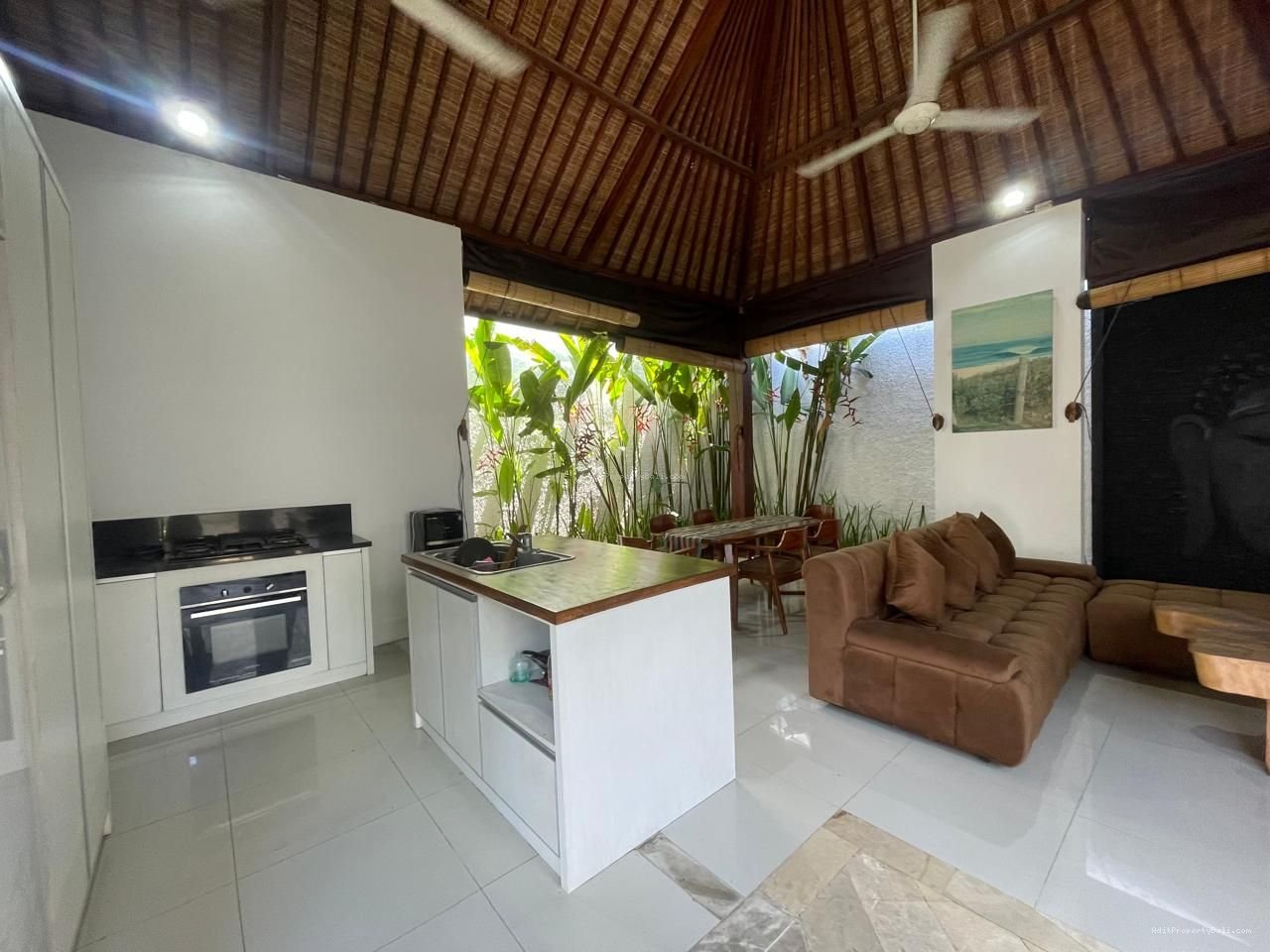 Villa 1 lantai tumbak bayuh