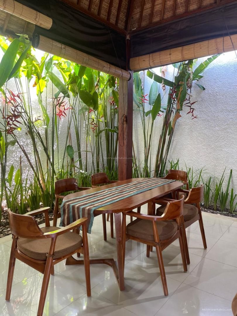 Villa 1 lantai tumbak bayuh