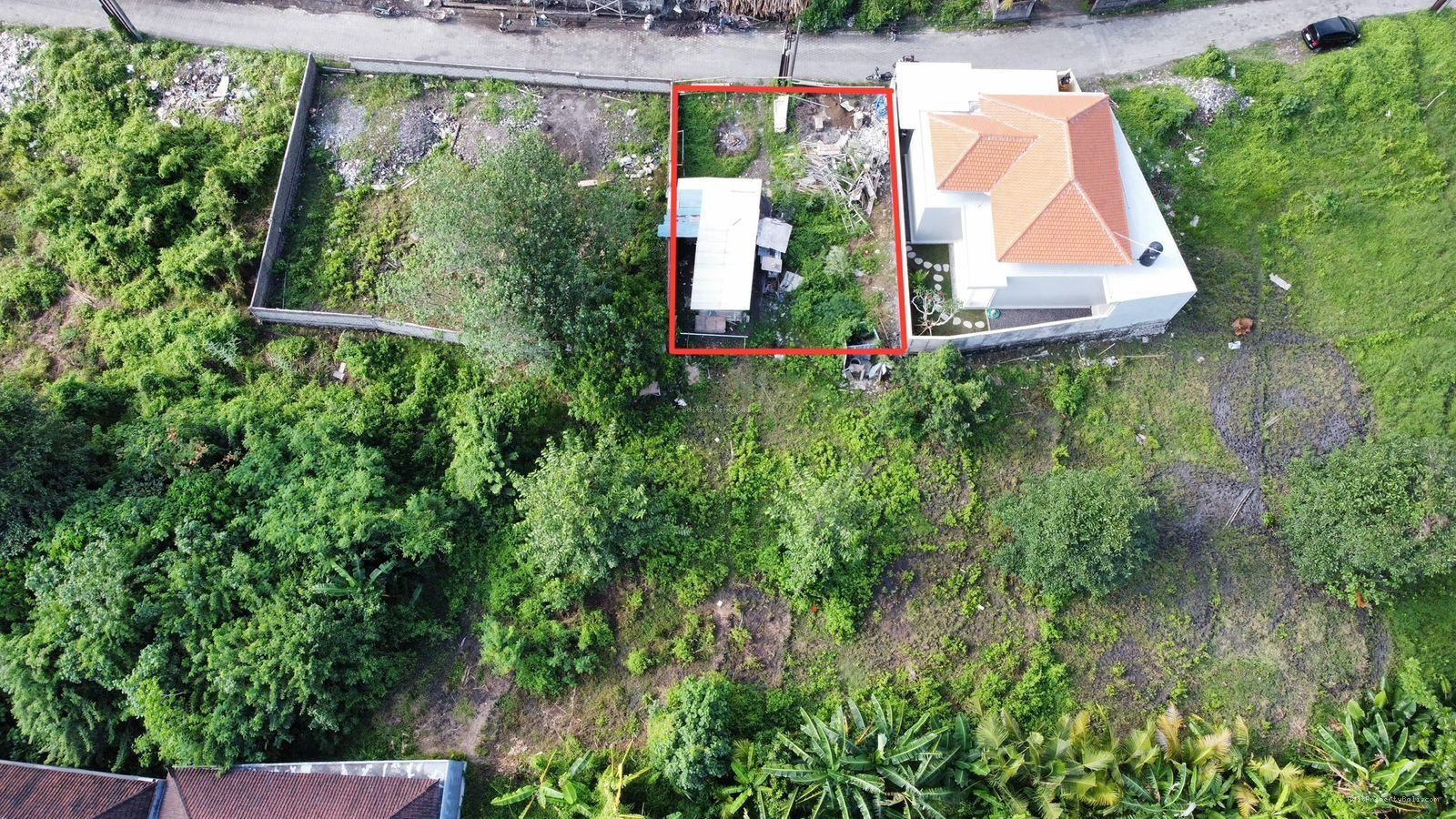 Tanah komersil munggu