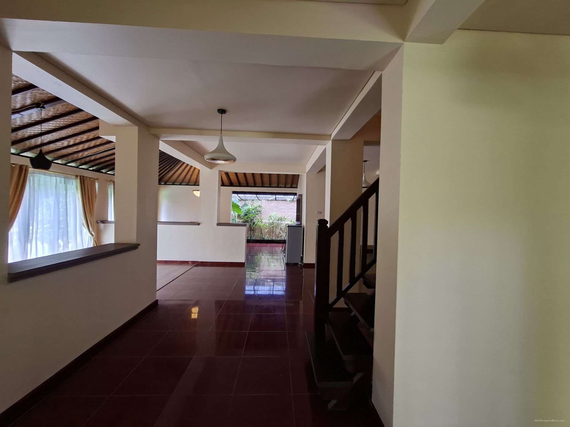 Traditional wooden villa balangan