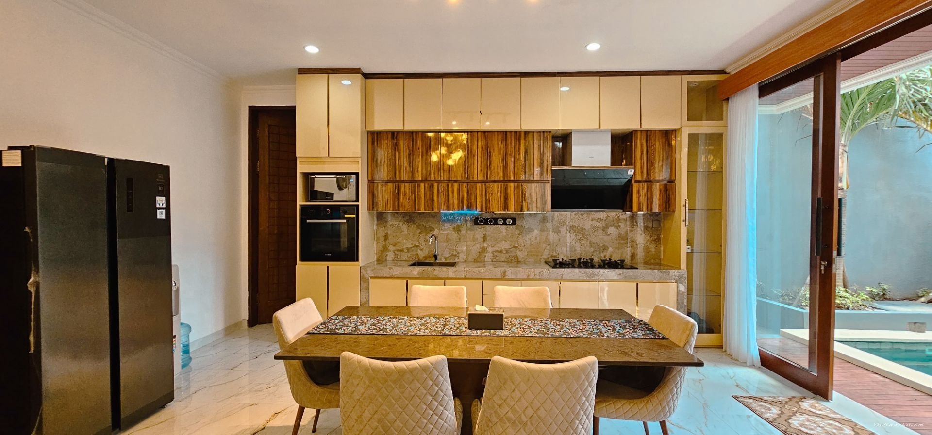 Villa mewah kerobokan