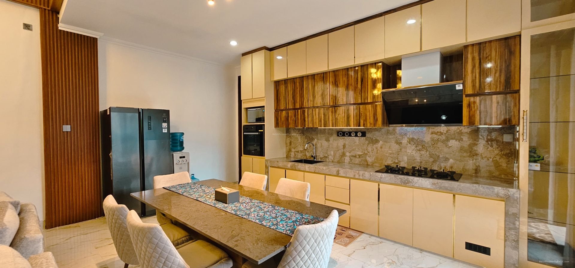 Villa mewah kerobokan