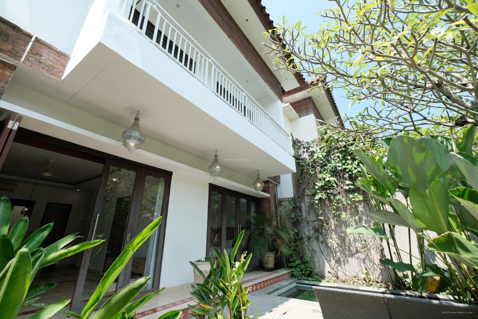 villa pererenan bali