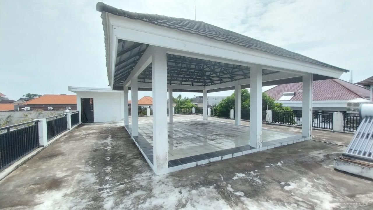 Rumah mewah soputan