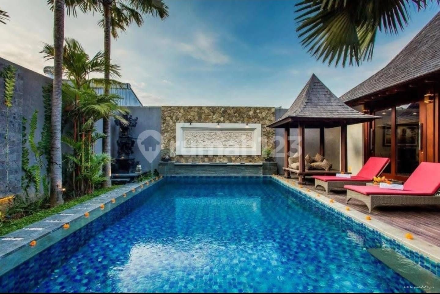 rumah semi villa renon