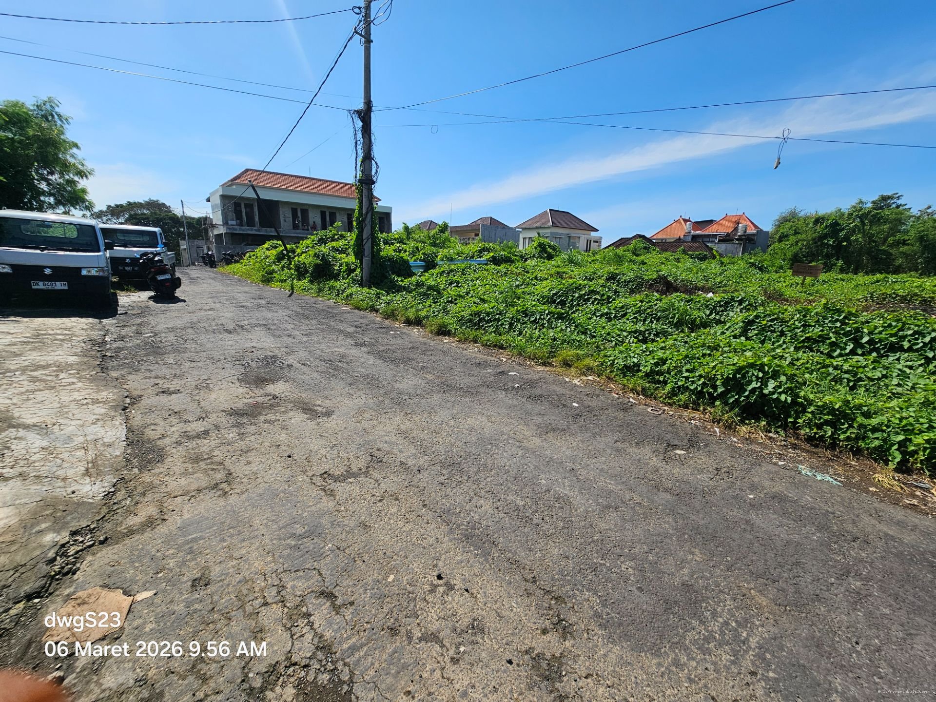 tanah gatsu barat