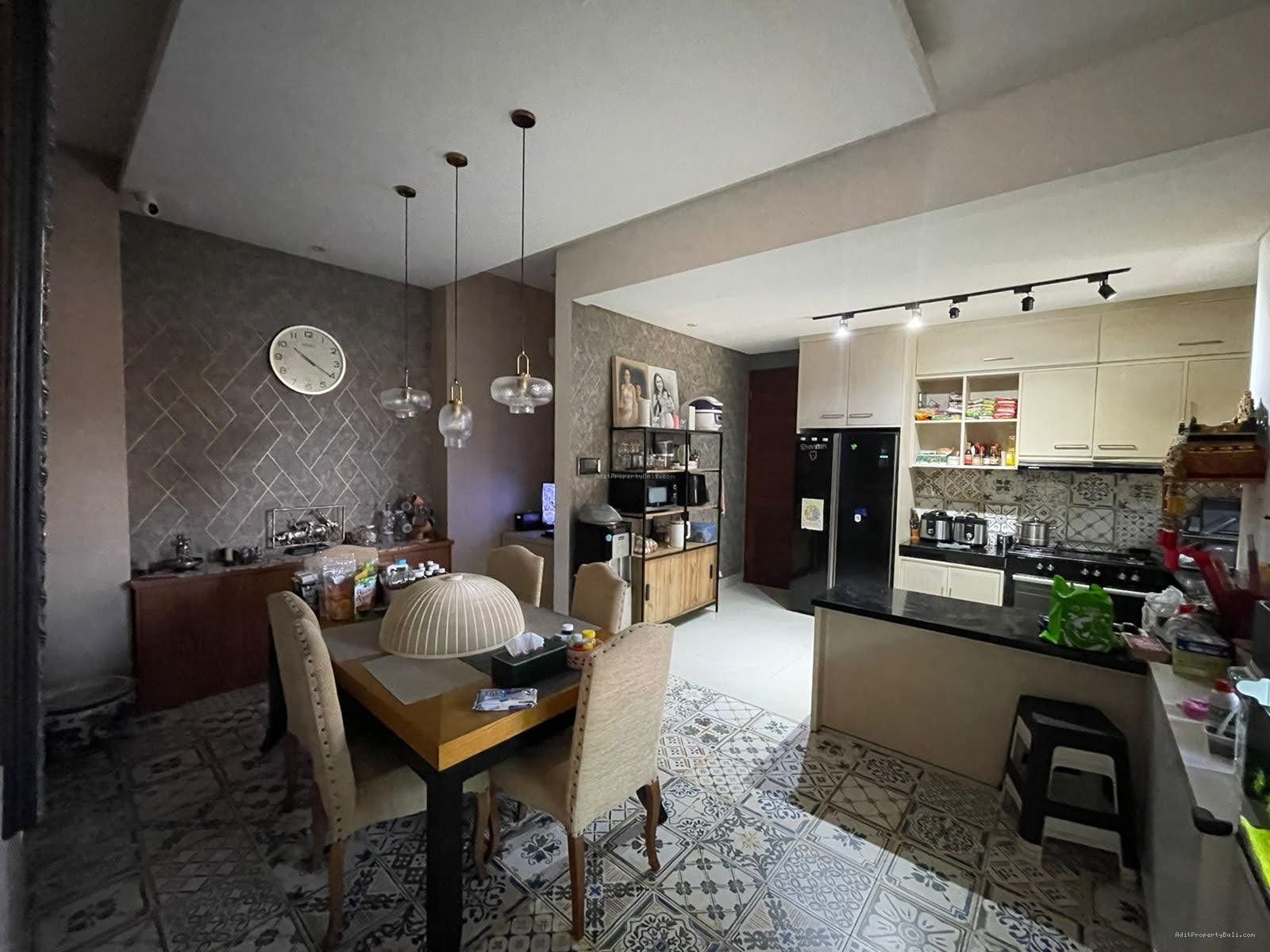 rumah renonn