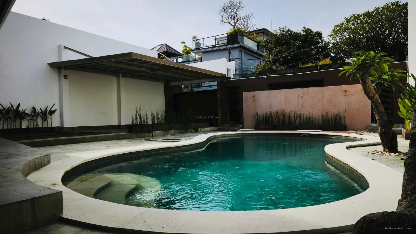 villa taman sarii