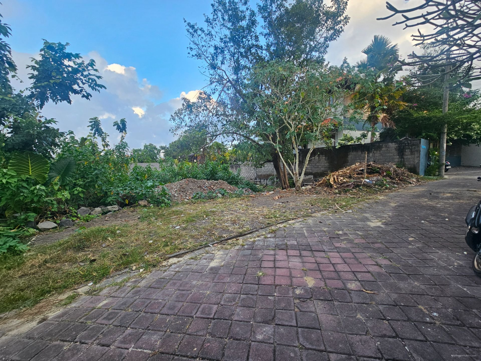 tanah pererenan cg