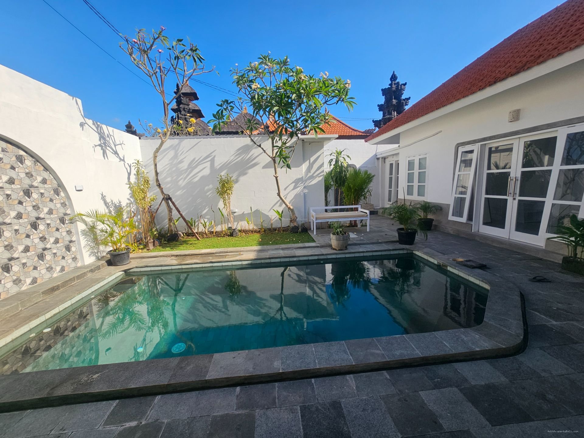 villa sewa brawa