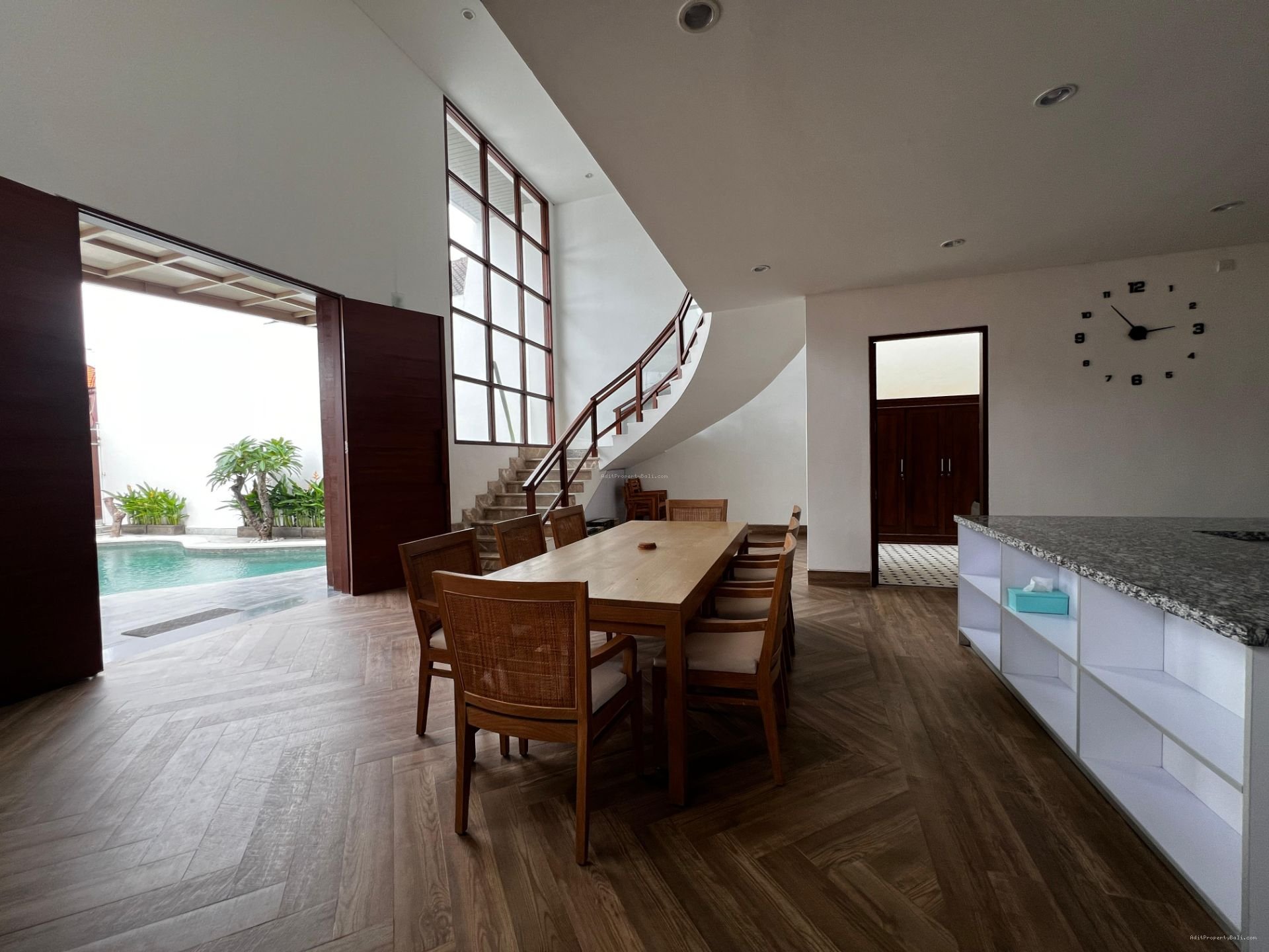 villa modern taman sari