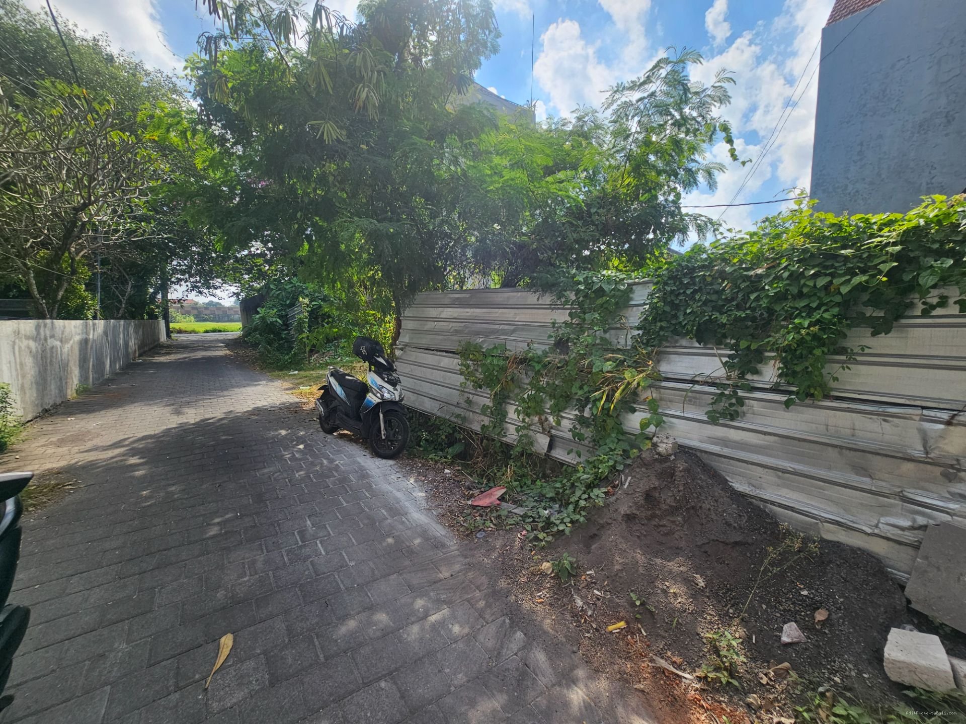 tanah petitenget smy
