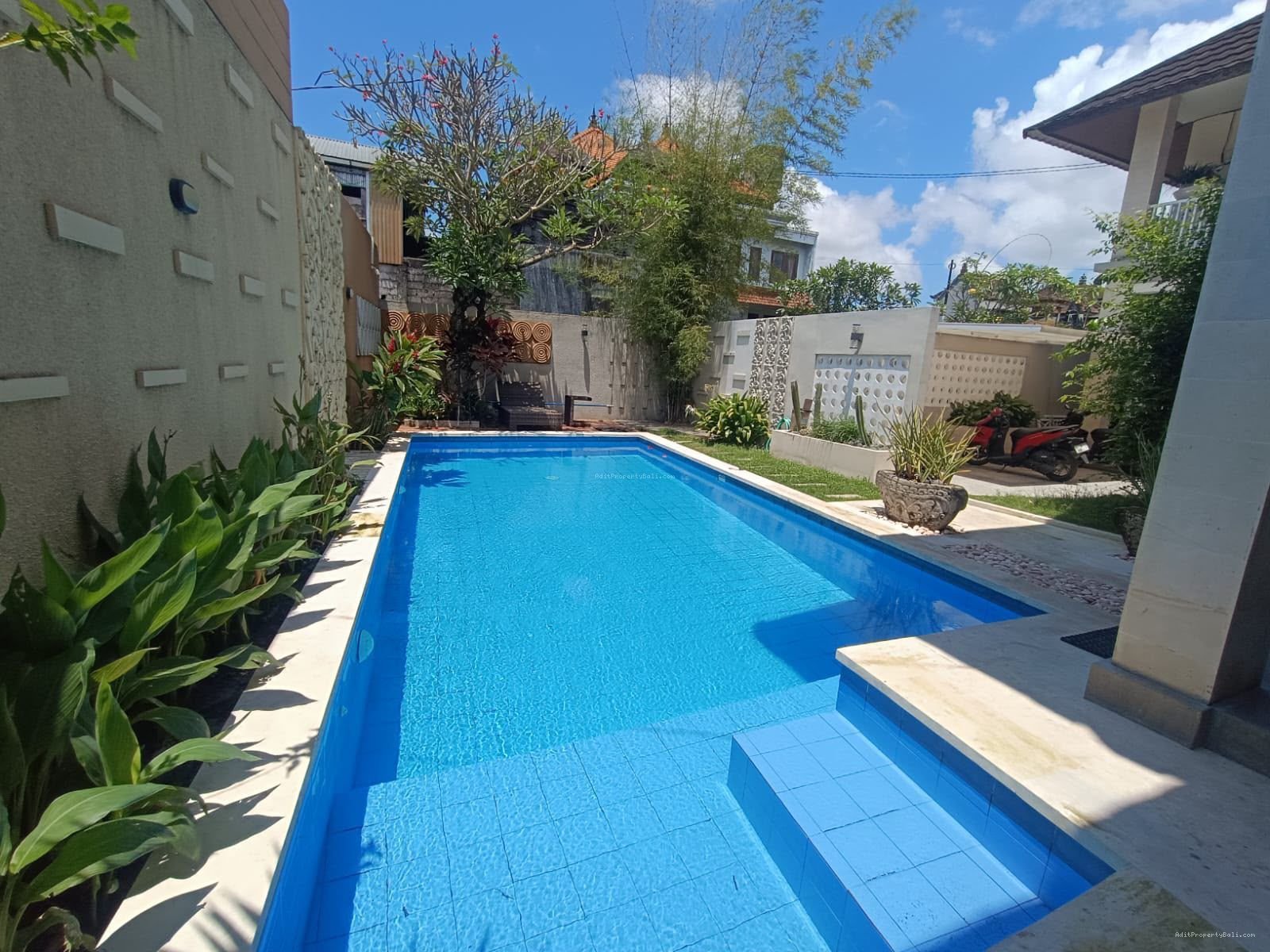 kost elite peguyangan
