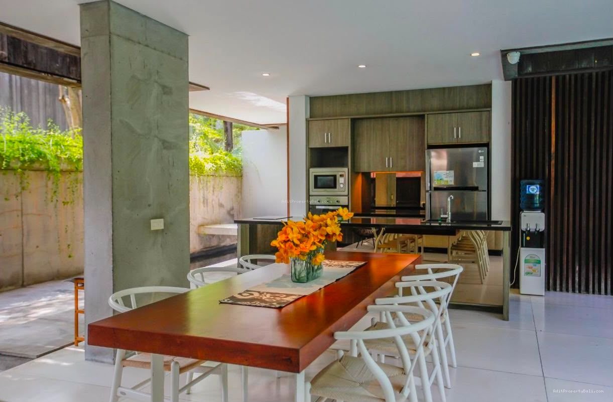 villa luxury brawaa