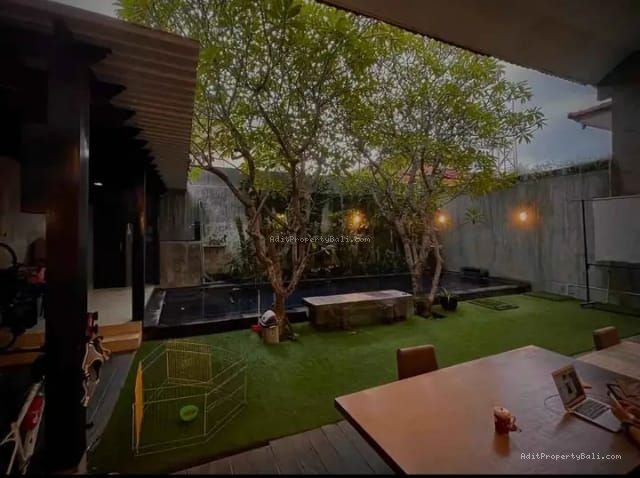 rumah mewah renon B