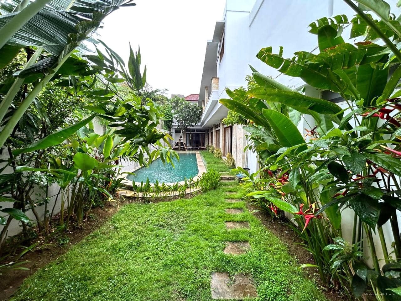 vila swminyak bali
