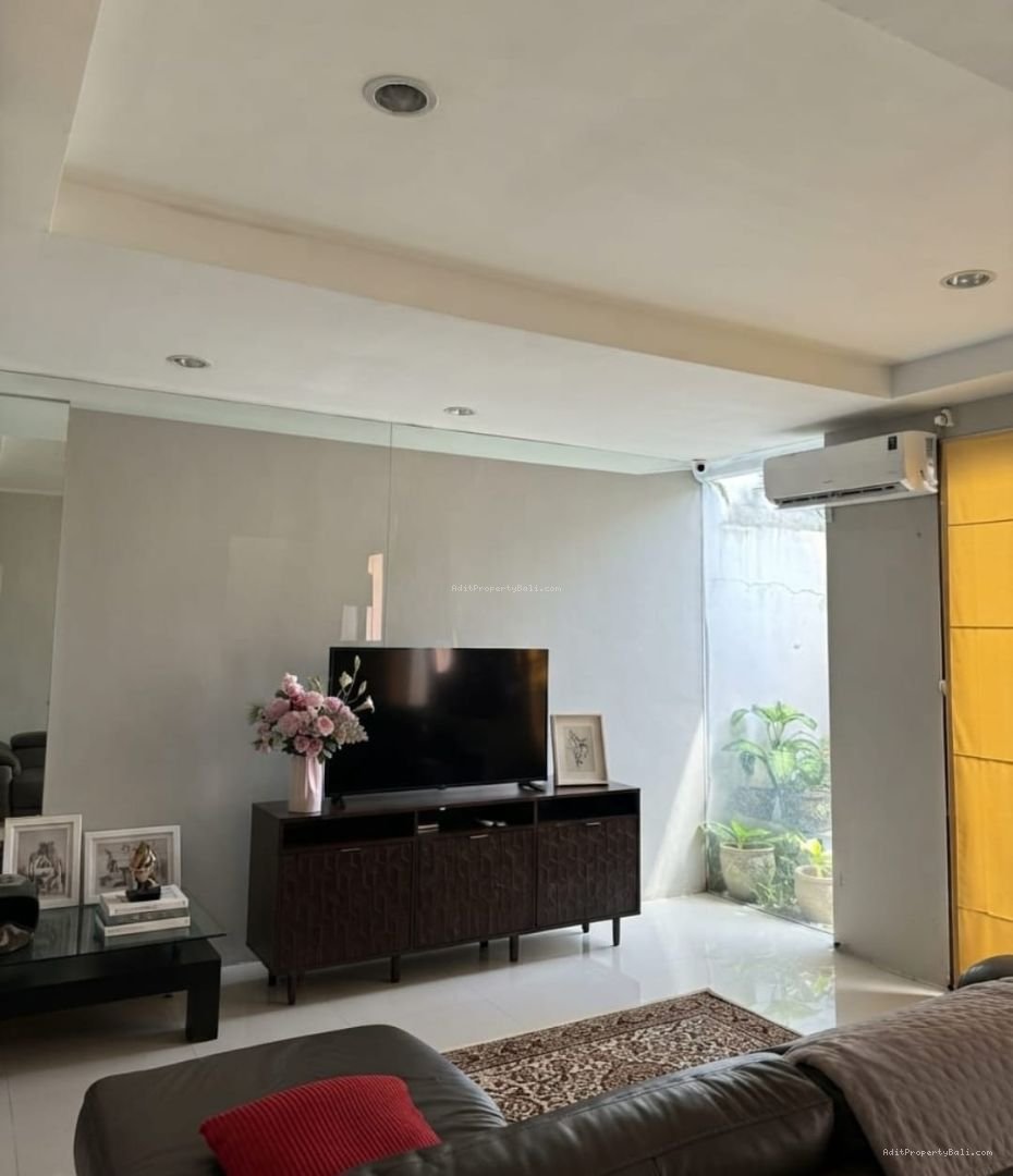 rumah semer