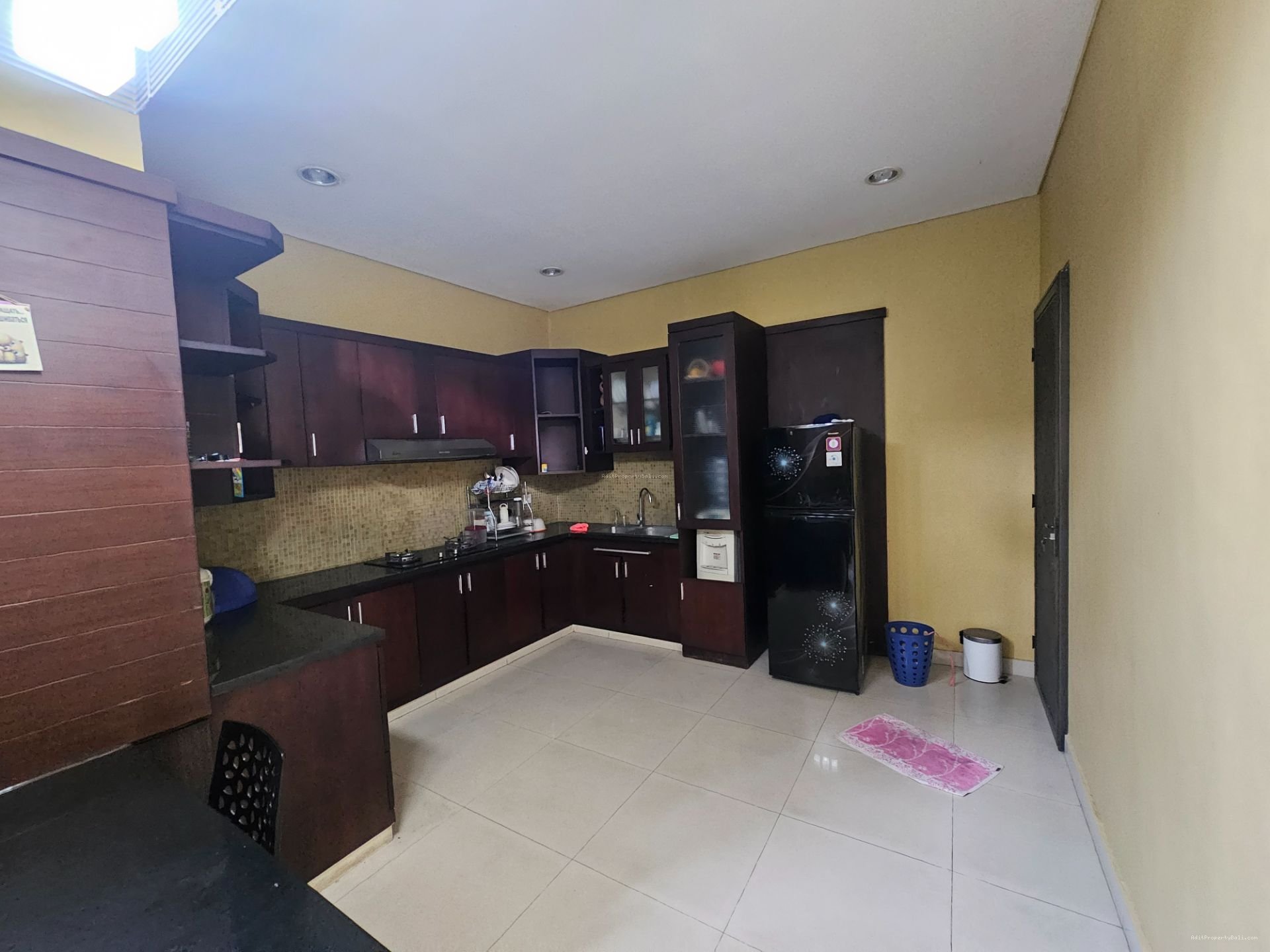 rumah renon dp