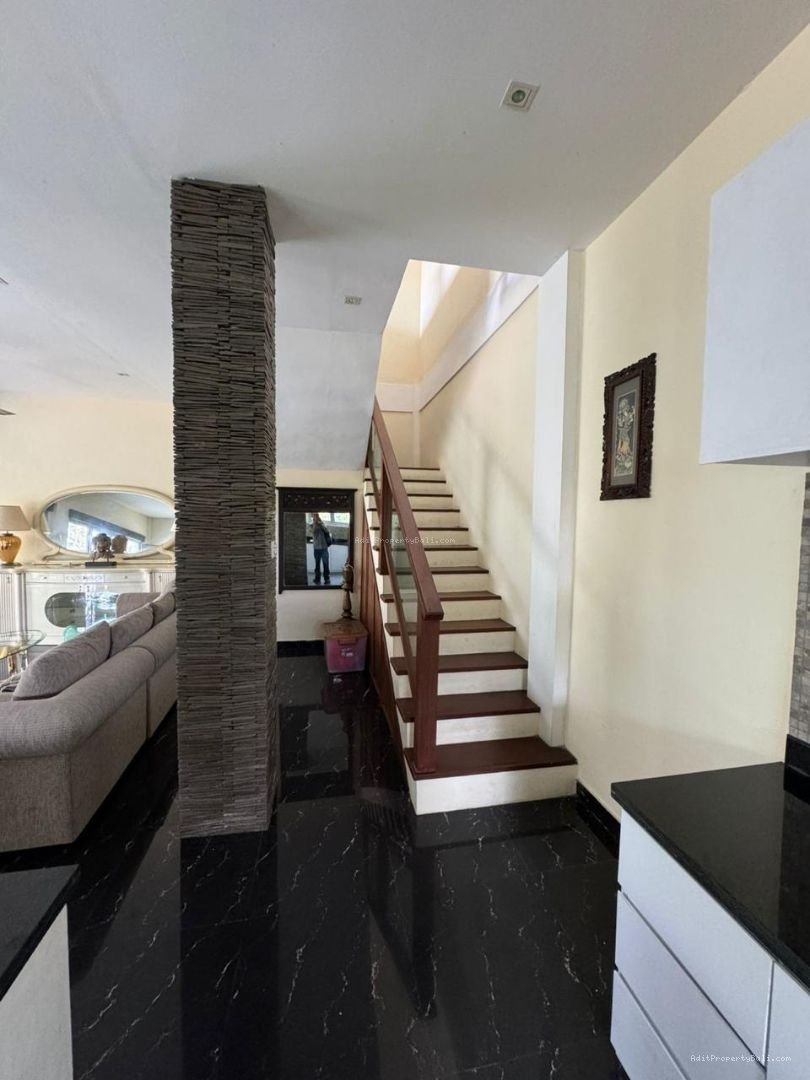 villa toyaning